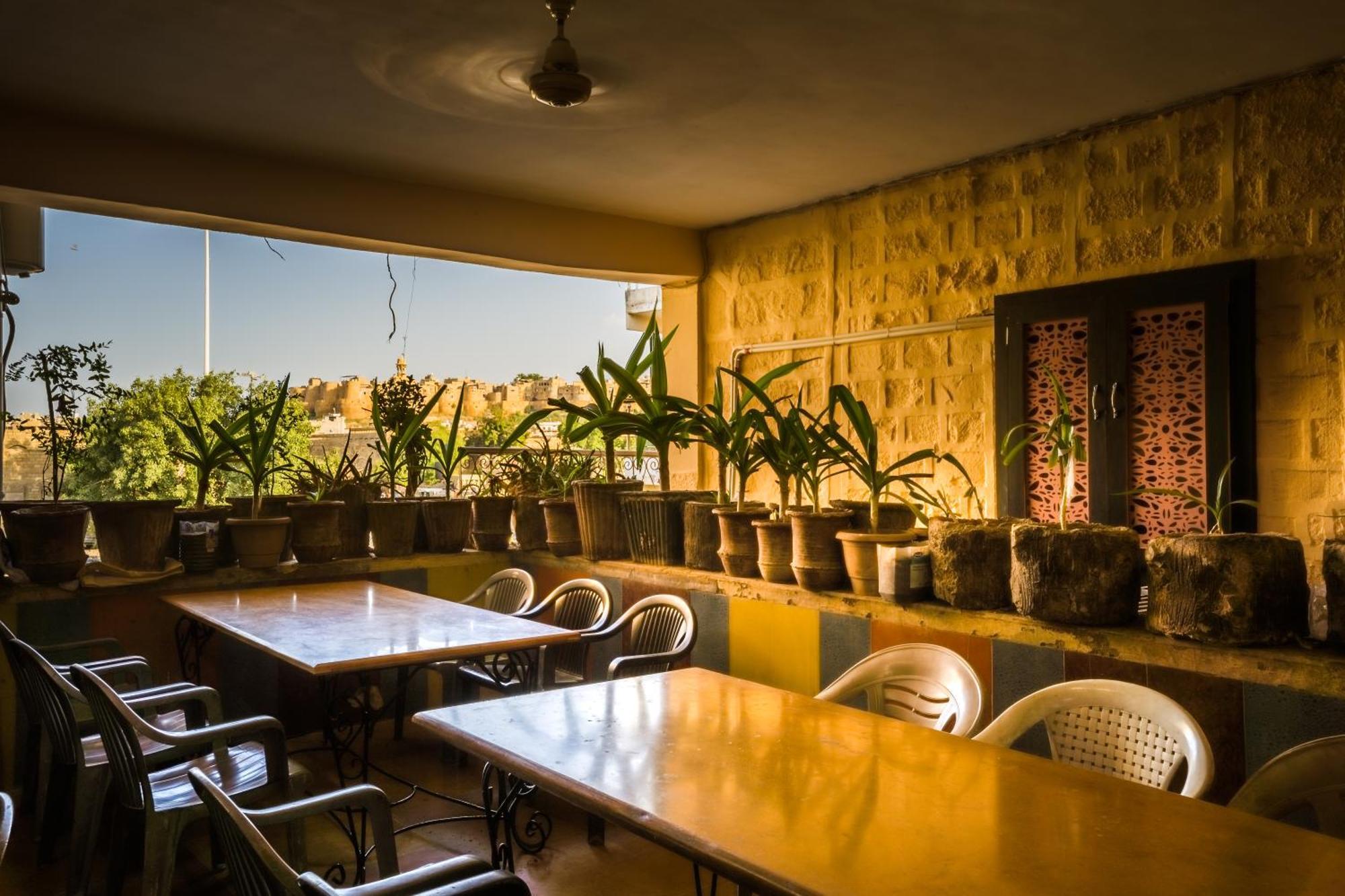 Hotel Prince-Near Jaisalmer Fort Exterior foto
